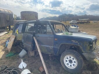 Isuzu Trooper - 8