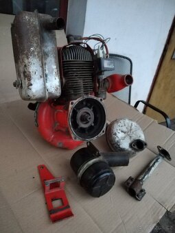 mf 70 motor - 8