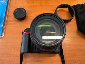 Nikon D7000 s příslušenstvím - VÝBORNÝ STAV - 8