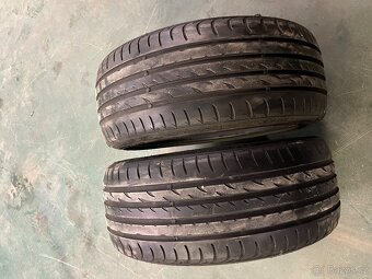 225/40 r19 gumy - 8