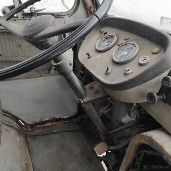 Predám-vymenim imv motor ako Mercedes w115 - 8