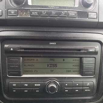 ŠKODA ROOMSTER 1.9 TDI 77KW R.V 2007 - 8