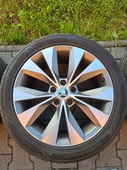 Alu kola CASSIOPEIA 18" ŠKODA SUPERB III Originál, 5x112 8J - 8
