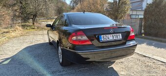 Mercedes-Benz CLK 220 CDI Avantgarde - 8
