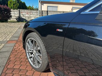 Audi A4 Avant 2.0 TDI 2018 - 8