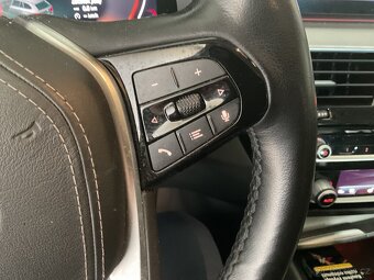 Prodám Bmw 530 xd touring - 8