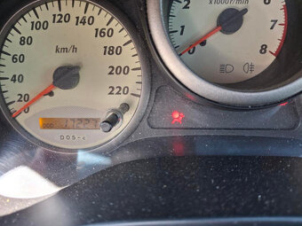 Toyota RAV4 2.0 automat r.v. 2003 4X4 - 8