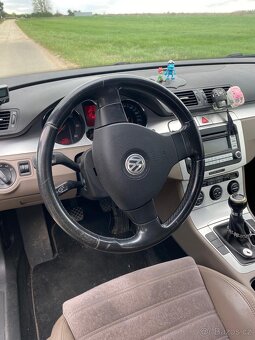 VW B6 combi variant 2.0 TDI - 8