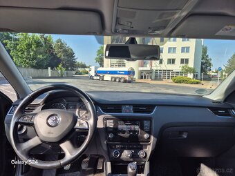 Škoda Octavia 2.0Tdi 110kw ELEGANCE Combi - 8