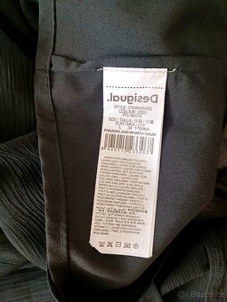 Vyšívané šaty Desigual - 8