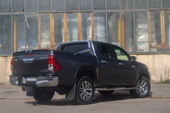 Toyota Hilux DC 2.4 I D-4D Executive A/T - 8