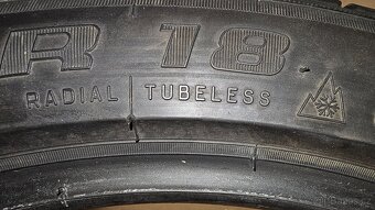 Zimní pneu 235/45/R18 - 8