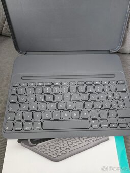 Logitech Slim Folio - Kryt s klavesnicou pro iPad [10th gen] - 8