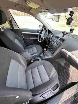 Škoda Octavia 2 1.9 TDi 77 kw - 8
