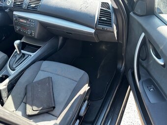 BMW 118i, r.2006, automat, klimatizace, platná STK - 8