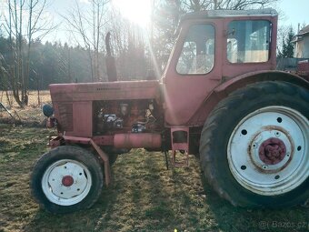 Belorus MTZ 50 Potřebuji uvolnit místo pro další stroj - 8