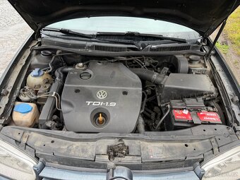 Prodám Volkswagen Golf IV - 8