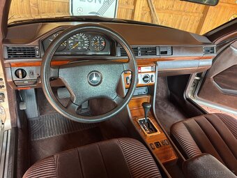 Mercedes Benz w124 coupe 300 ce - 8