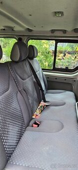 Renault Trafic 2.TDCI - 9 míst k sezení - 8
