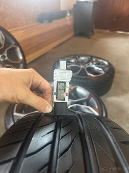 ALU Kola ŠKODA 5x112 R19 X-TREM Zánovní Letní Pneu 225/35/19 - 8