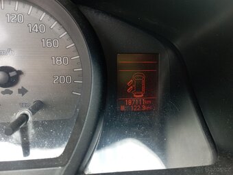 NISSAN N200 EVALIA/PĚKNÉ/2013 - 8