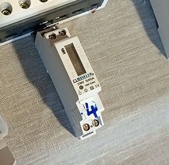 elektroměr na DIN lištu Maneler DTS - 8