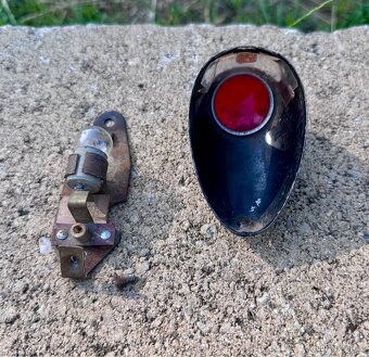 Jawa pérák, pařez, Jawetta, ČZ - zadní světlo - 8