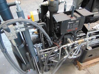 Bonfiglioli hydraulická ruka - 8