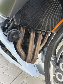 Kawasaki Z1000 - 8