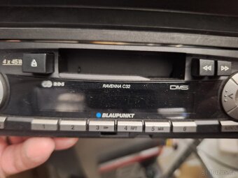 Blaupunkt ravenna c32 liebherr autoradio - 8