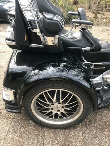 Predám Honda Goldwing GL1800 Trike - 8
