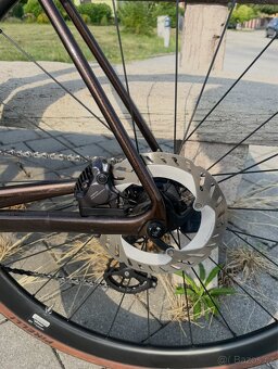 GIANT TCR Advanced 2 Di2 (model 2023) - 8