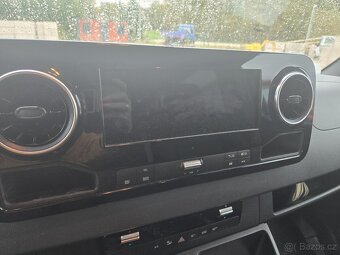 Mercedes Benz Sprinter - 8