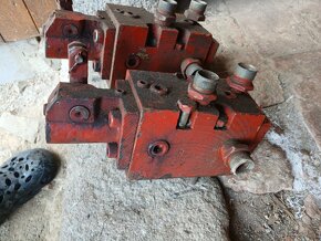 Rozvaděč hydraulický - 8
