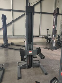 Jednosloupový MOBILNÍ zvedák 3.500 kg/2.500kg ZÁRUKA - 8