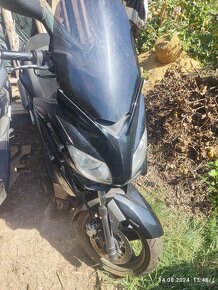 Yamaha Xmax- MBK Skycruiser - 8