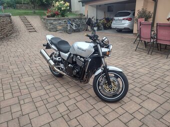 Kawasaki zrx 1100 - 8