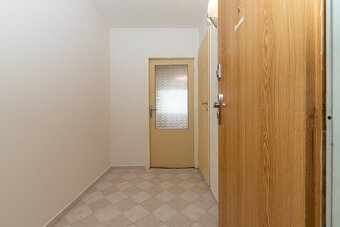 Pronájem bytu 1 + kk - 8