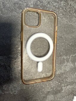 iPhone 13 - 8