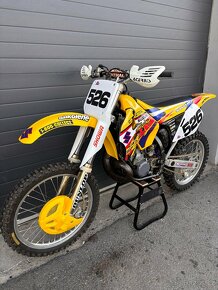 Suzuki RM 250 97 - 8