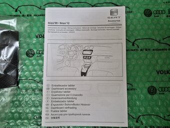dekor středového panelu design carbon Seat Ibiza (5P, 3P, ST - 8