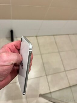 iPhone SE 2020 64GB white - 8