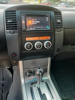 Prodám Nissan Navara D40 - 8