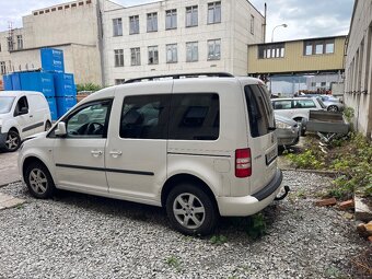 VW Caddy 1.6 TDI, 75kw, 2011, po bouracce - 8