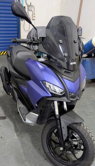 Aprilia SR GT 125 - 8