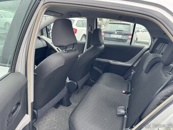 Toyota Yaris 1.3 VVT-i, 64 kW, ČR, 2006 - 8