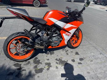 Ktm rc 125 2017 - 8