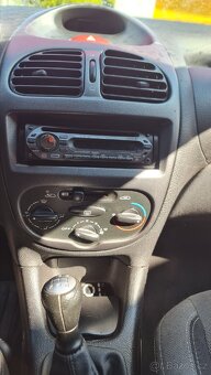 Peugeot 206 1,4 - 8