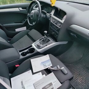 Audi A4, 3.0TDI,MANUÁL,4X4,KRÁSNÁ,1MAJ - 8