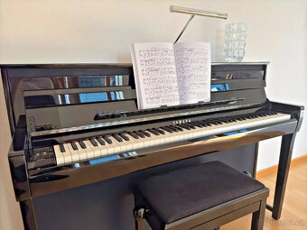 Yamaha Clavinova CLP-685 klavírní lak černý s vysokým leskem - 8
